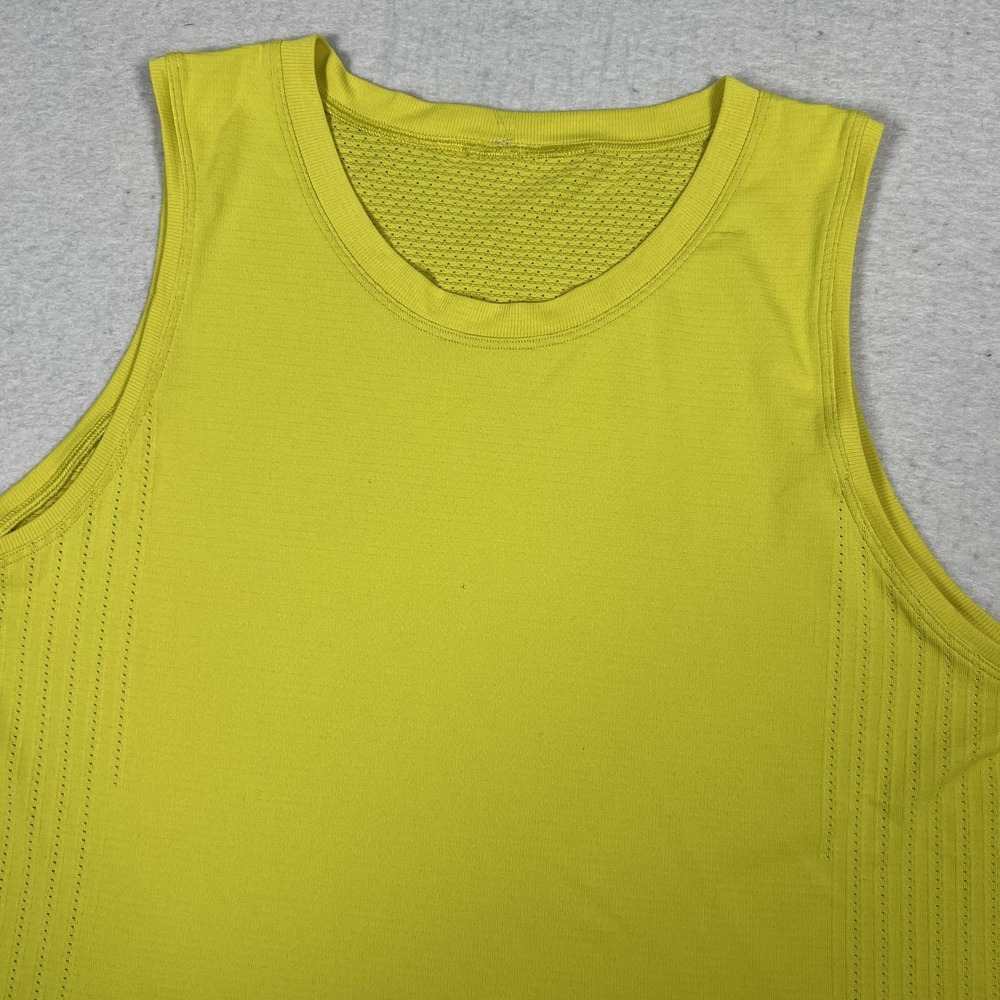 Lululemon Cropped Tank Top Womens 12‎ Yellow Seamless Mesh Athletic Workout